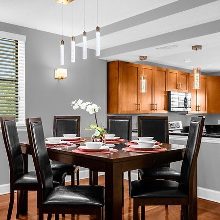 Cozy & Elegant 4Br Enchanted Townhouse - 1 Mile To Disney With Resort Pool, Gym, & Jacuzzi Орландо Экстерьер фото