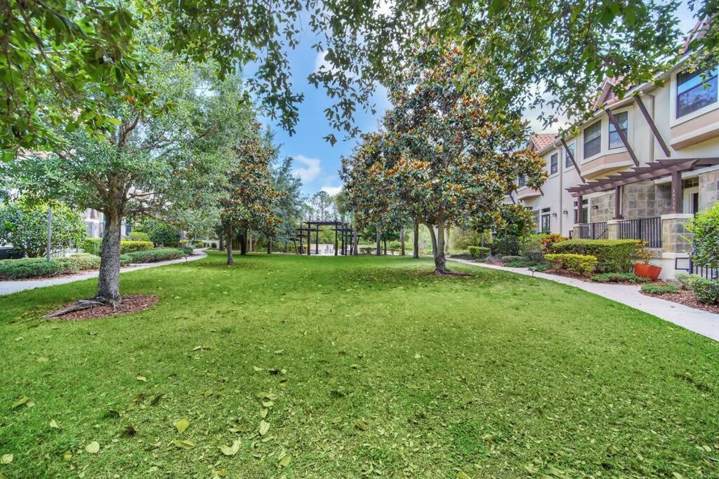 Cozy & Elegant 4Br Enchanted Townhouse - 1 Mile To Disney With Resort Pool, Gym, & Jacuzzi Орландо Экстерьер фото