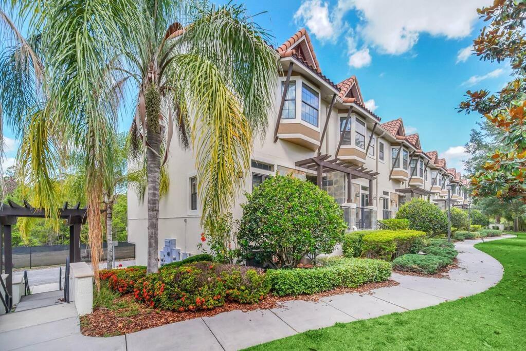 Cozy & Elegant 4Br Enchanted Townhouse - 1 Mile To Disney With Resort Pool, Gym, & Jacuzzi Орландо Экстерьер фото