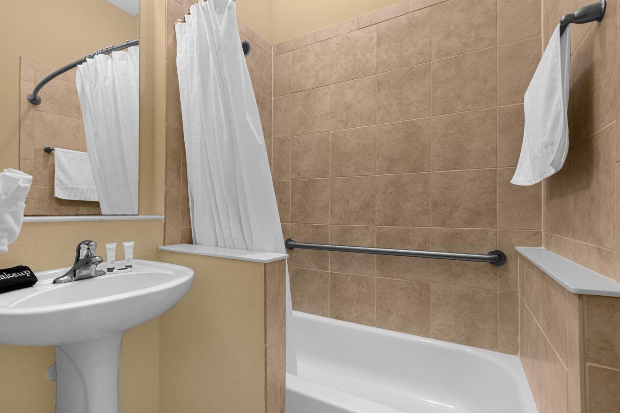 Cozy & Elegant 4Br Enchanted Townhouse - 1 Mile To Disney With Resort Pool, Gym, & Jacuzzi Орландо Экстерьер фото
