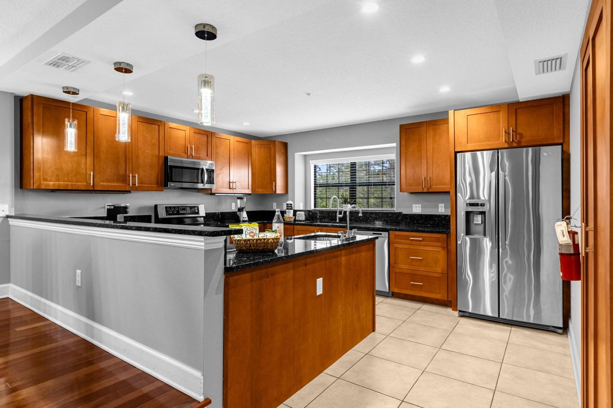 Cozy & Elegant 4Br Enchanted Townhouse - 1 Mile To Disney With Resort Pool, Gym, & Jacuzzi Орландо Экстерьер фото