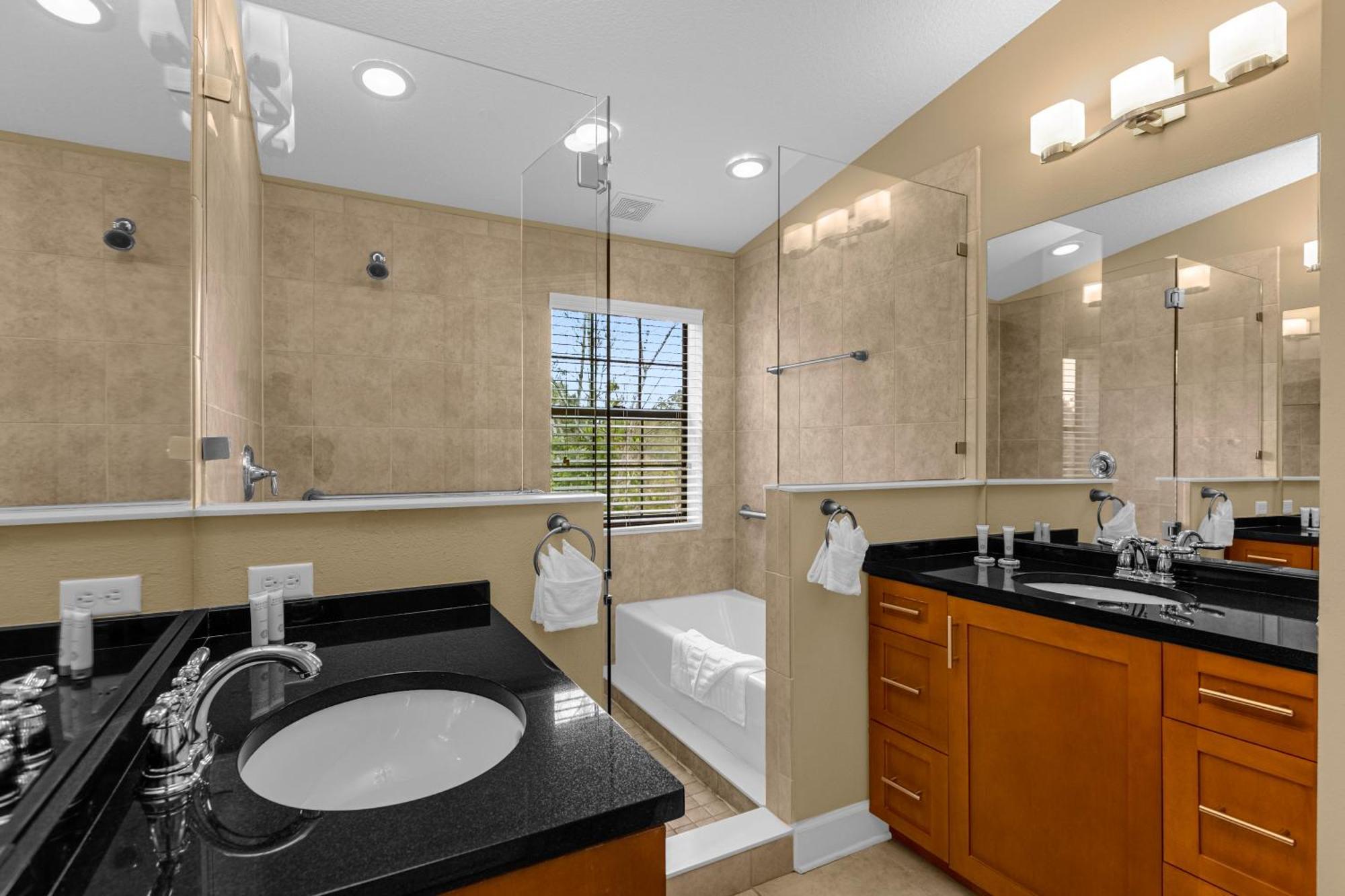 Cozy & Elegant 4Br Enchanted Townhouse - 1 Mile To Disney With Resort Pool, Gym, & Jacuzzi Орландо Экстерьер фото