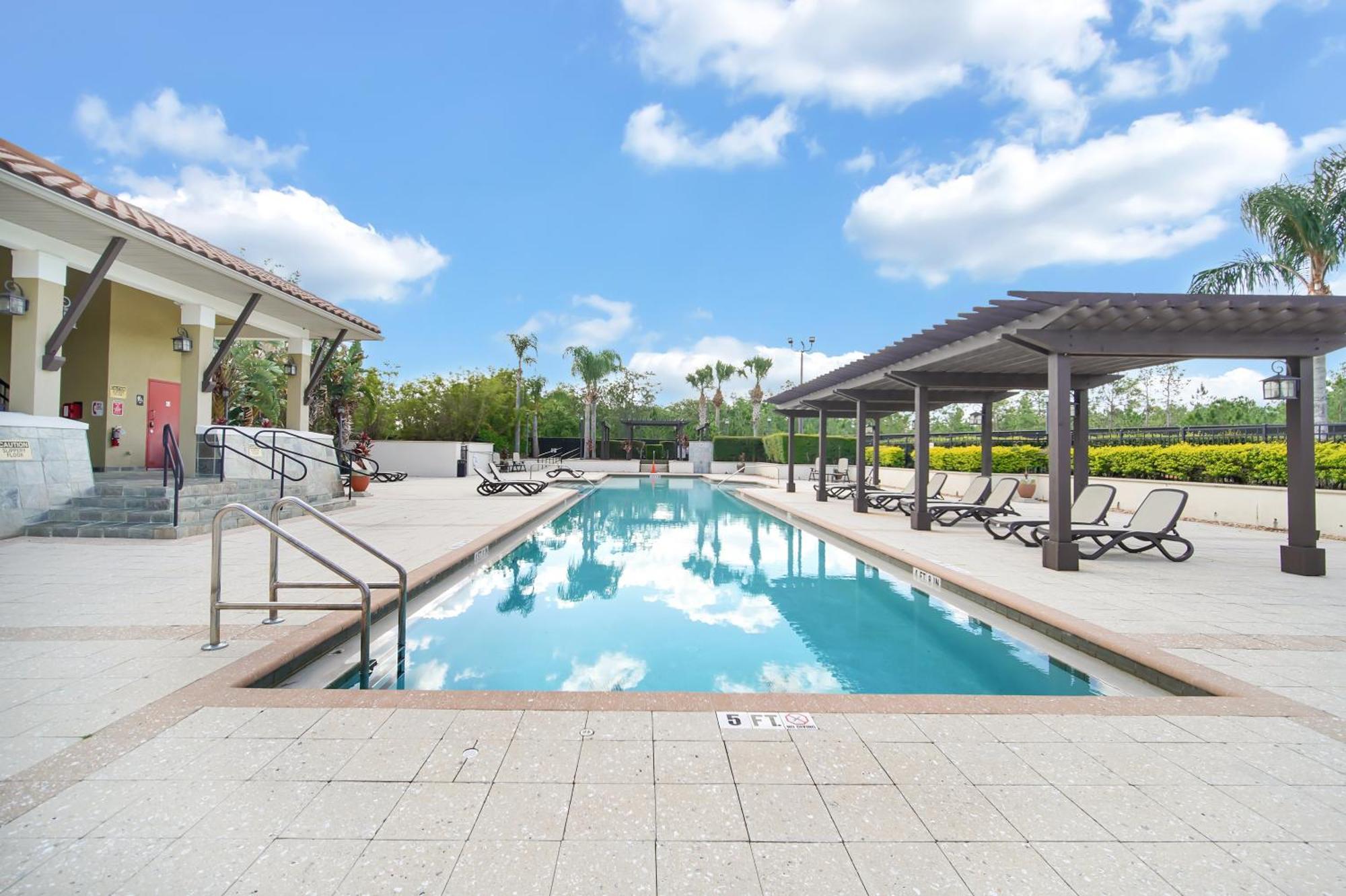 Cozy & Elegant 4Br Enchanted Townhouse - 1 Mile To Disney With Resort Pool, Gym, & Jacuzzi Орландо Экстерьер фото