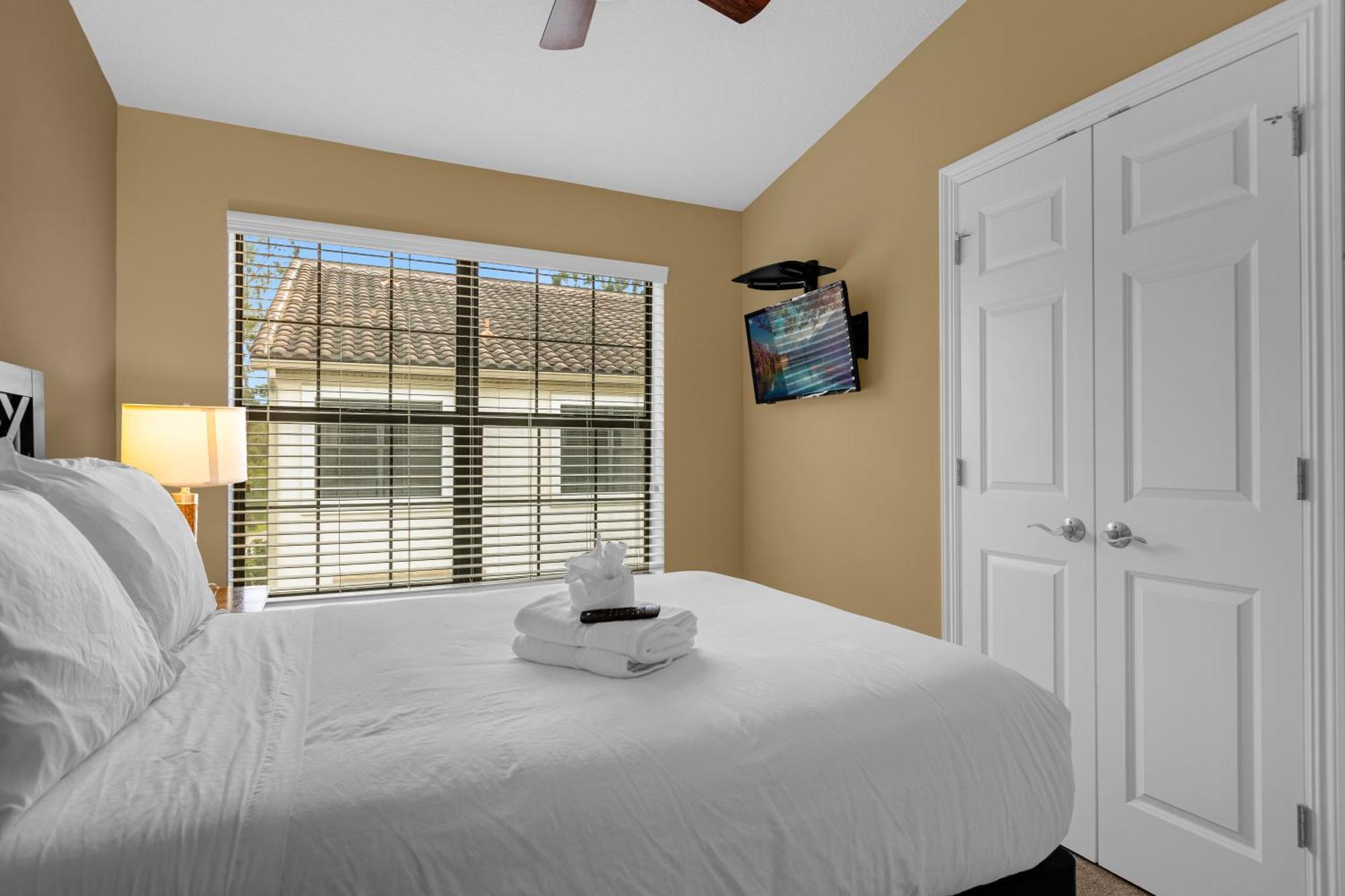 Cozy & Elegant 4Br Enchanted Townhouse - 1 Mile To Disney With Resort Pool, Gym, & Jacuzzi Орландо Экстерьер фото